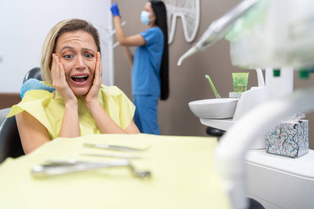 Best Emergency Tooth Extraction  in Meron Park, CA